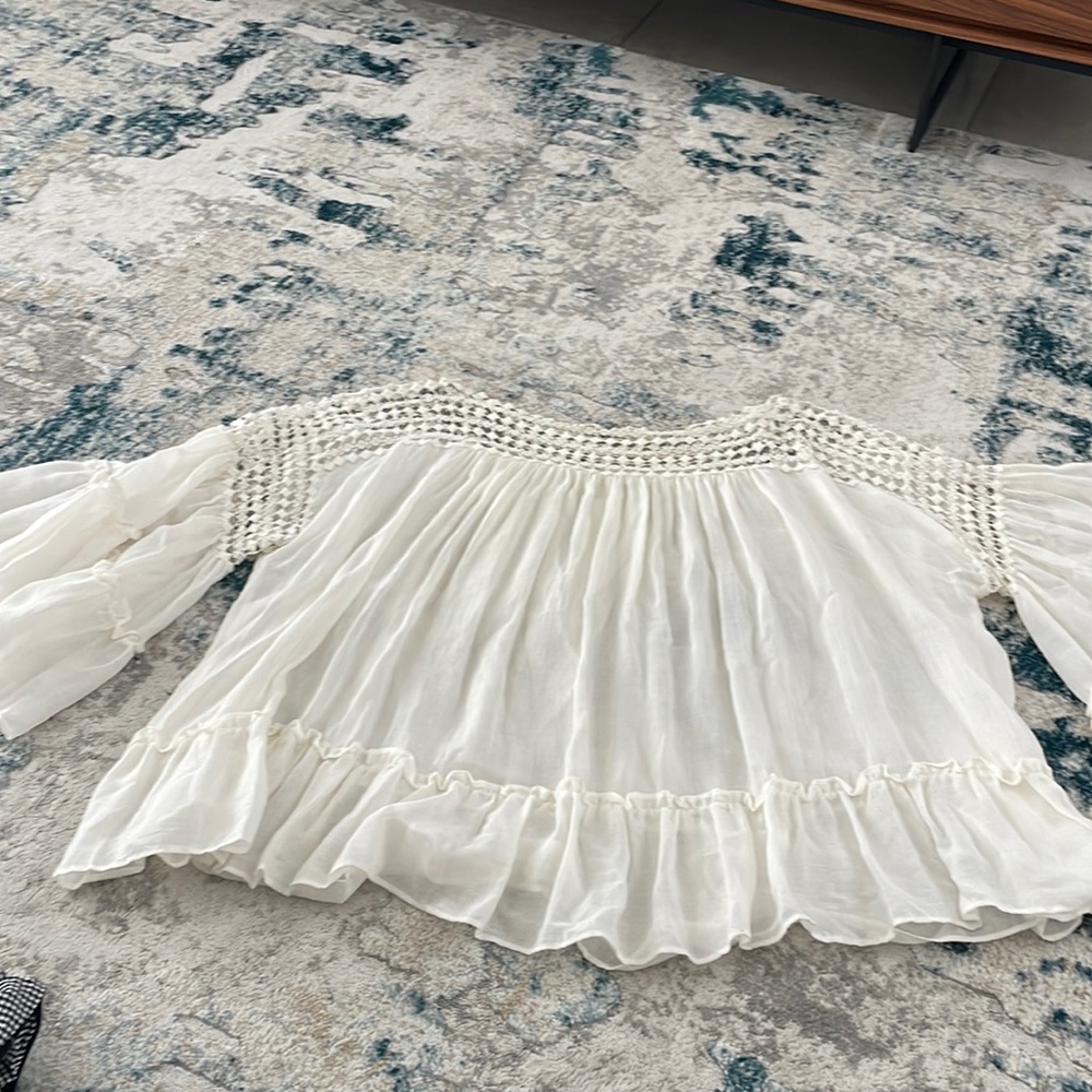 Max studio beige Blouse. Size XS